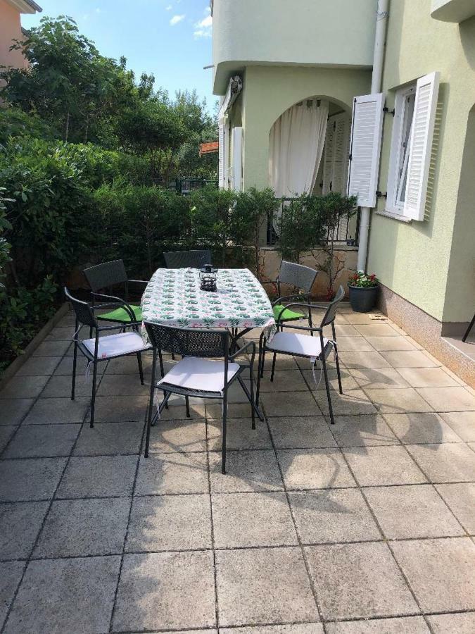 Apartman Igor Čižići Buitenkant foto
